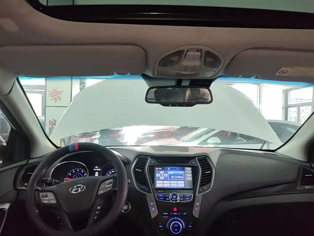 Hyundai Santa Fe — миниатюра 18