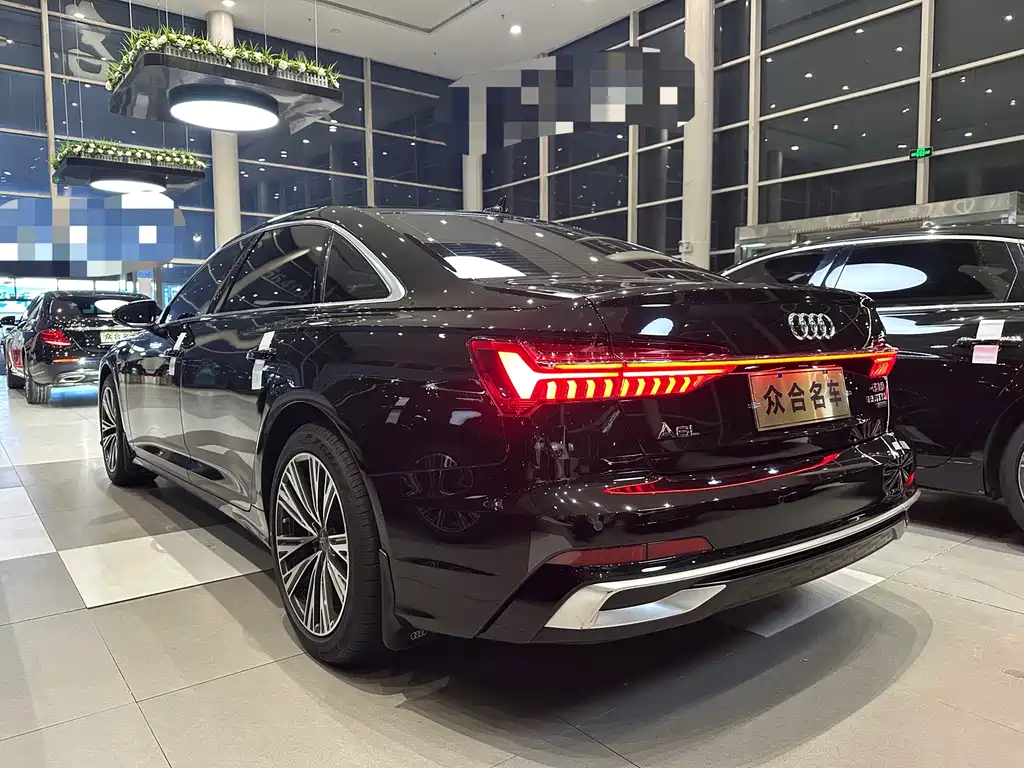 Audi A6L 2023 40 TFSI Luxury