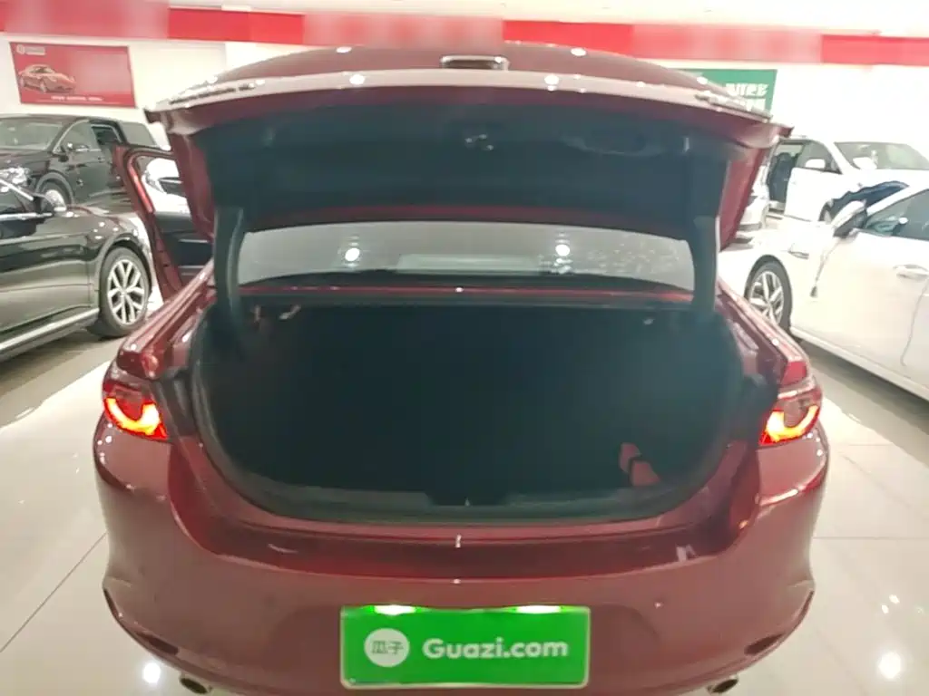 Mazda 3 Axela — миниатюра 19