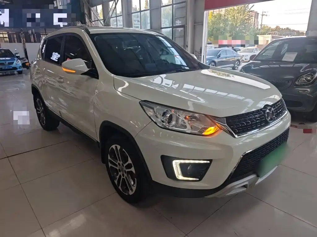 BAIC Senova X35 — миниатюра 4