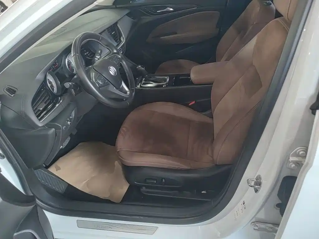 Buick Regal — миниатюра 15