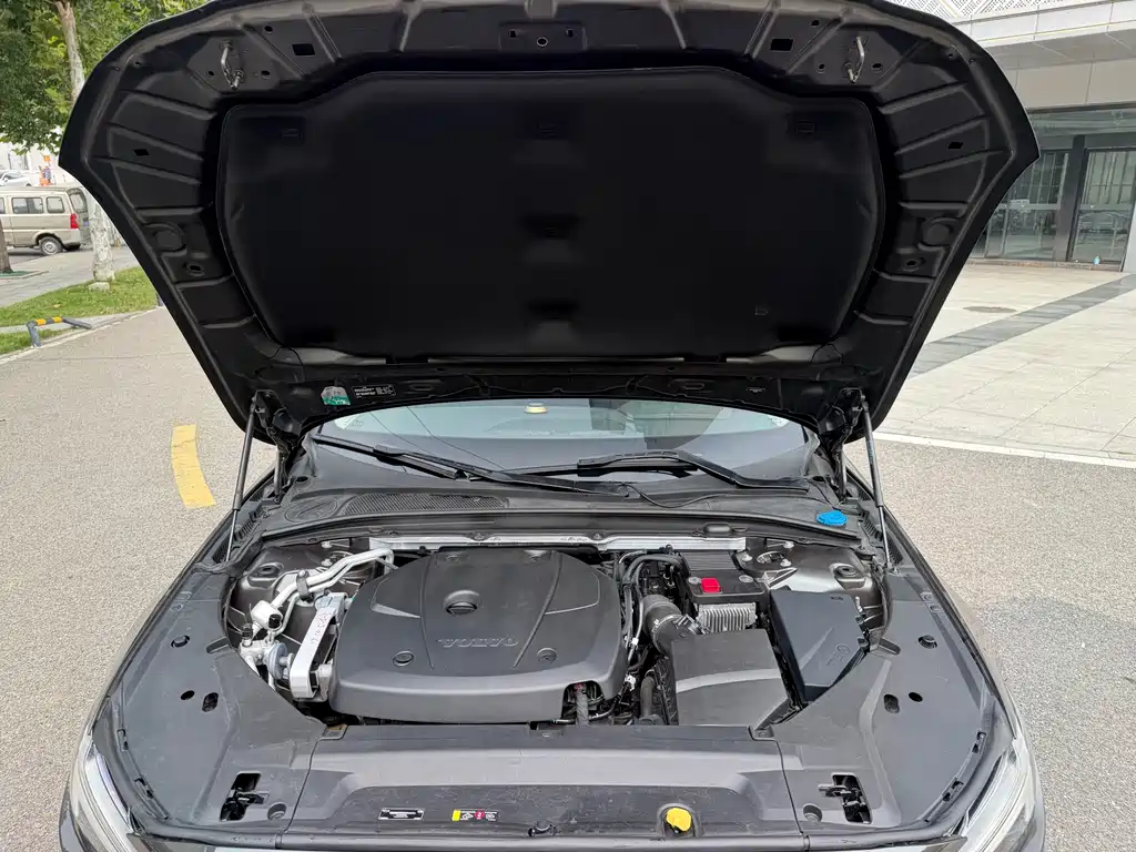 Volvo S90 — миниатюра 12