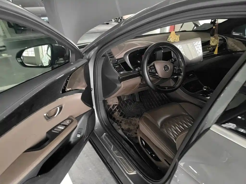 BYD Han — миниатюра 12