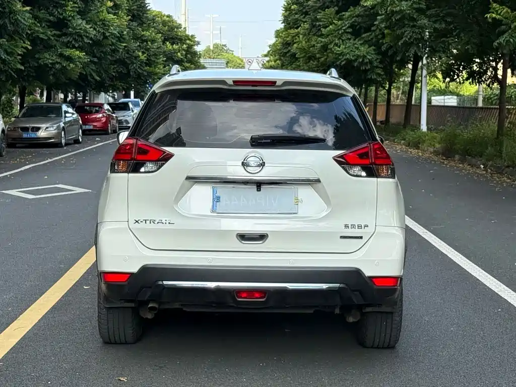 Nissan X-Trail — миниатюра 3