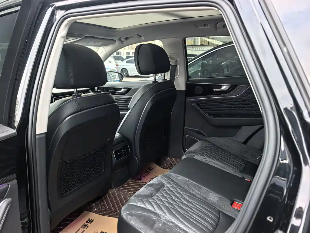 Hongqi Hongqi HS5 — миниатюра 6