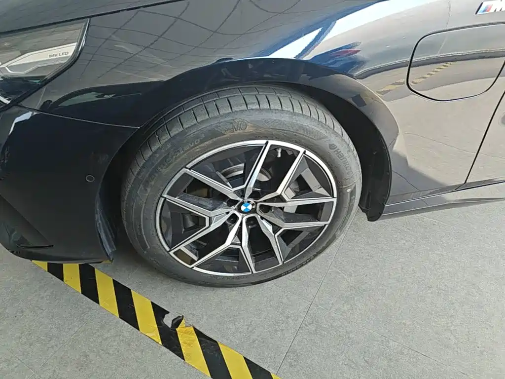 BMW i5 — миниатюра 23