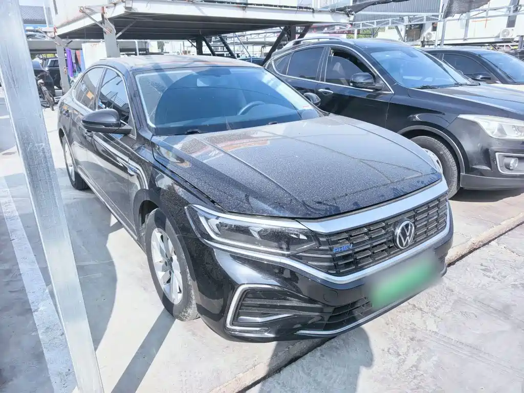 Volkswagen Passat PHEV — миниатюра 4