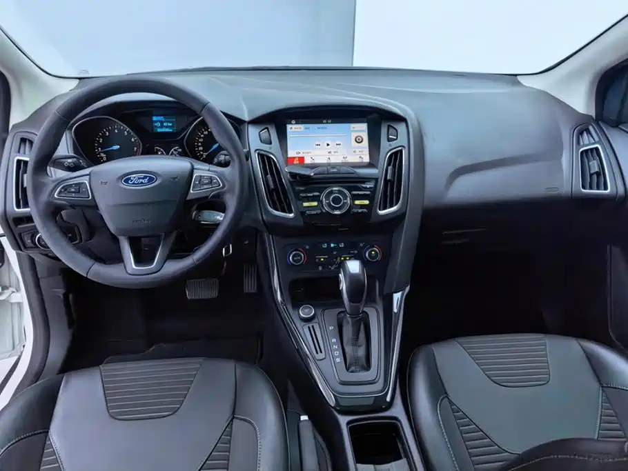 Ford Focus — миниатюра 12
