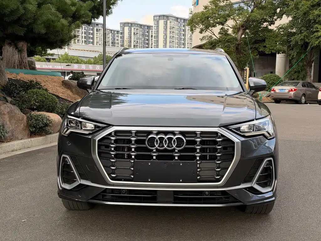 Audi Q3 — миниатюра 2