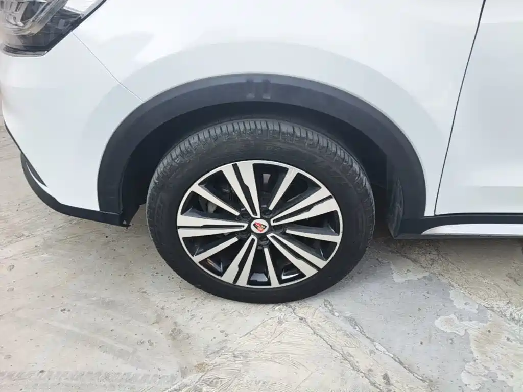 Roewe RX5 — миниатюра 23