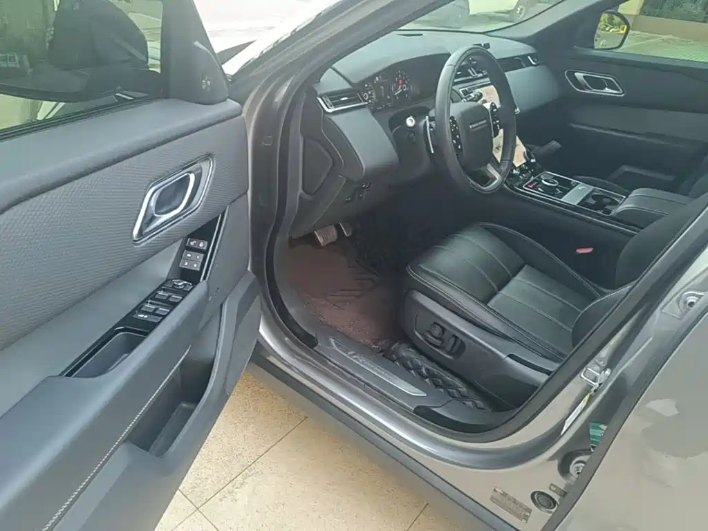 Land Rover Velar — миниатюра 16