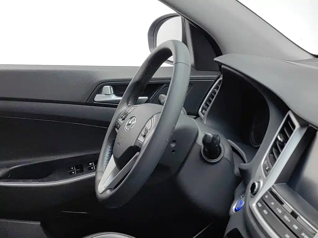 Hyundai Tucson — миниатюра 22