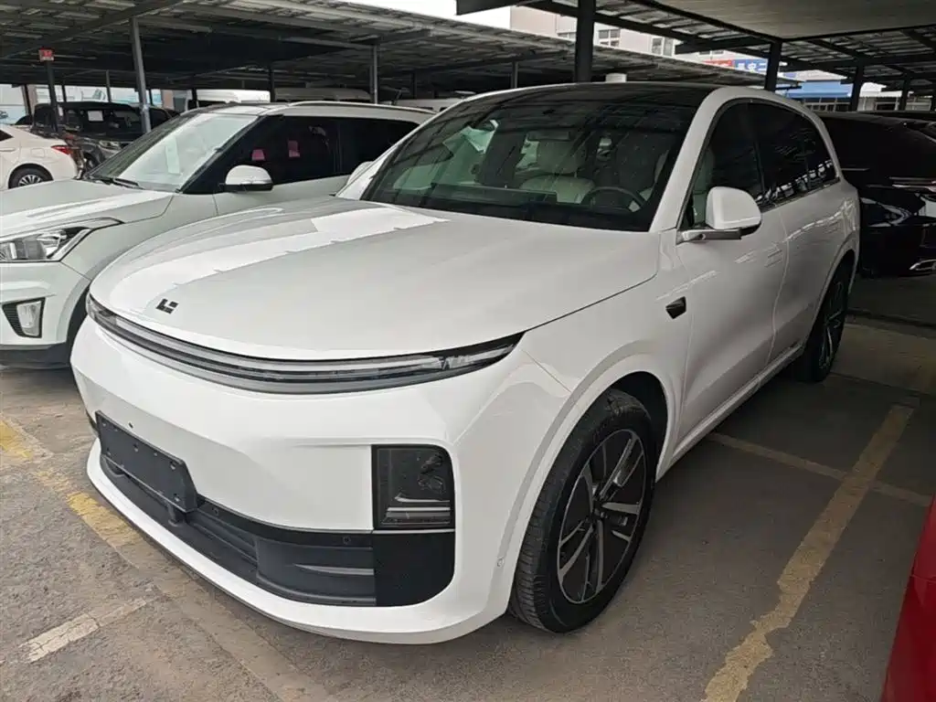 Li Auto Li L6 2025