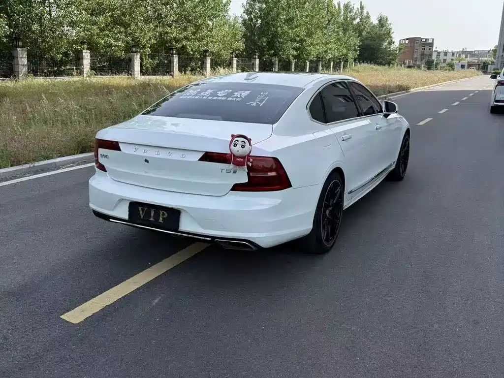 Volvo S90 — миниатюра 4