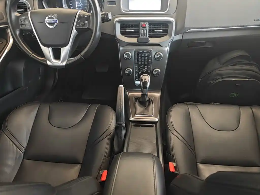 Volvo V40 — миниатюра 14