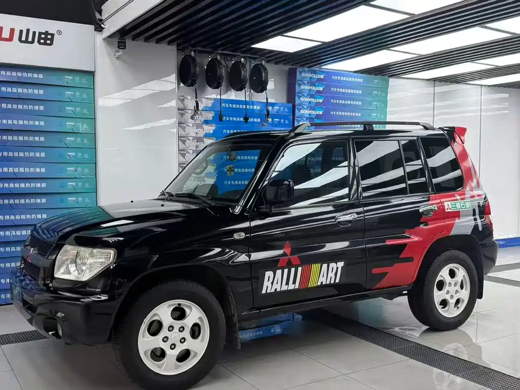 Автомобиль #673317 2010 Fashion 2.0L 4WD Comfort