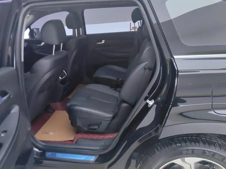 Hyundai Santa Fe — миниатюра 11