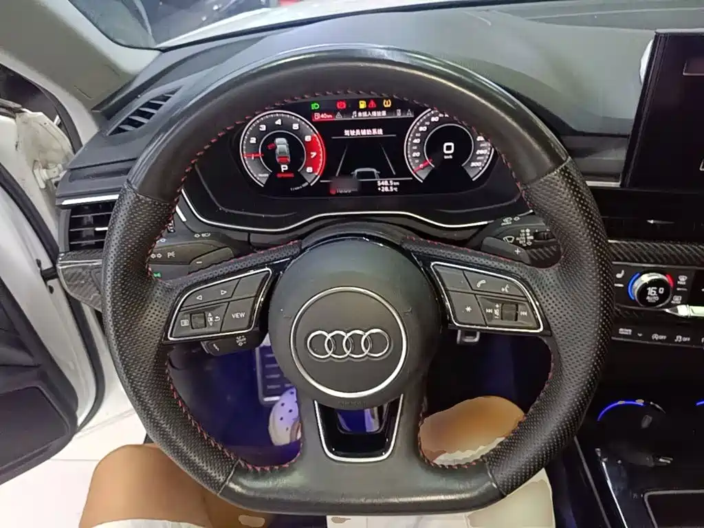 Audi A4L — миниатюра 11