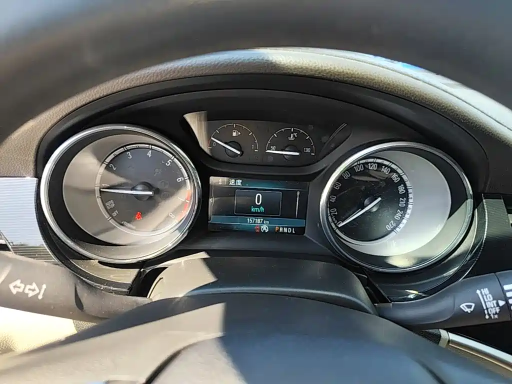 Buick Verano — миниатюра 12