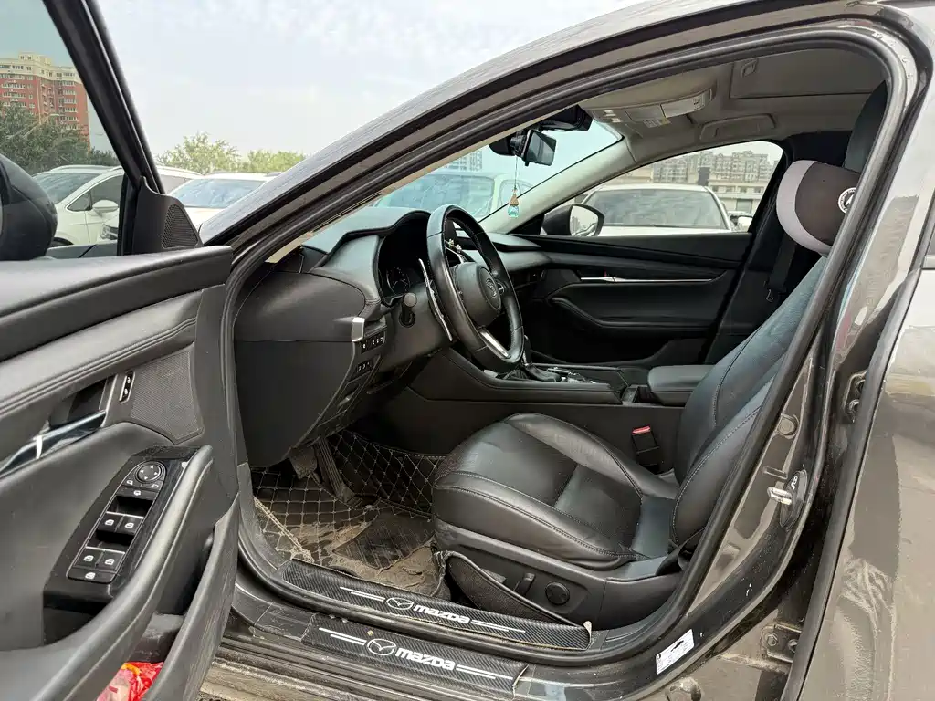 Mazda 3 Axela — миниатюра 5