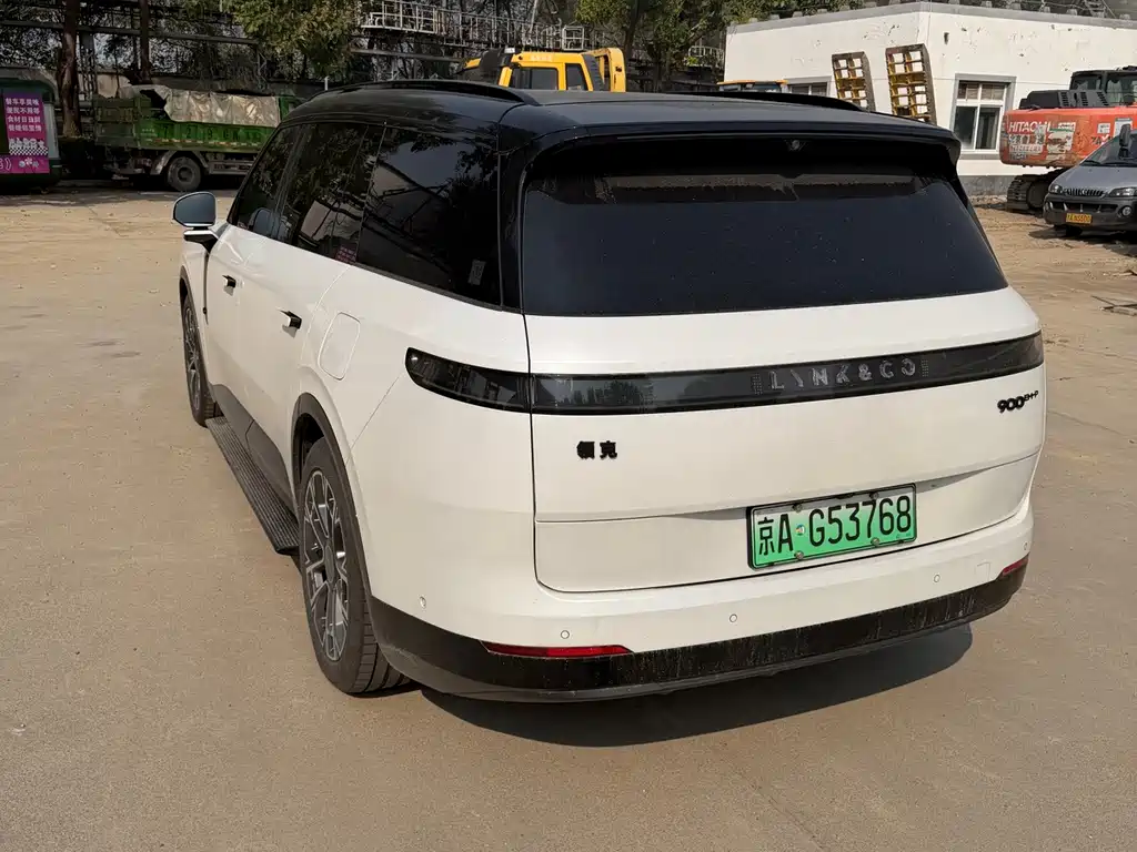 Lynk & Co 900 — миниатюра 17