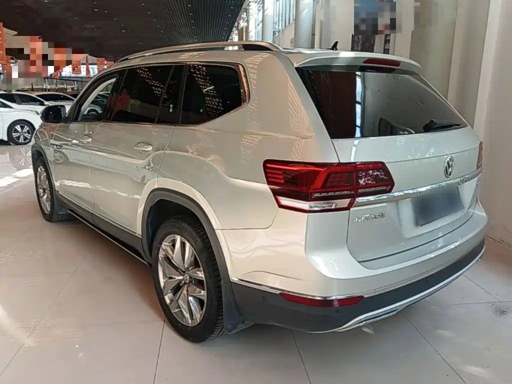 Volkswagen Teramont — миниатюра 5