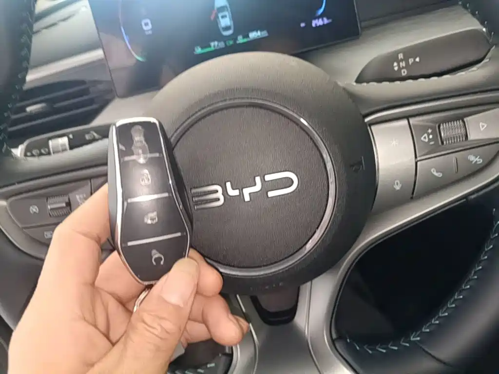 BYD Seal 05 DM-i — миниатюра 9