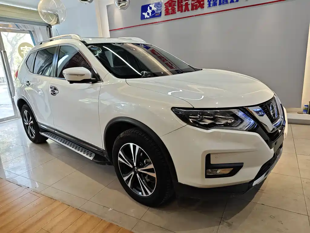 NISSAN QIJUN
