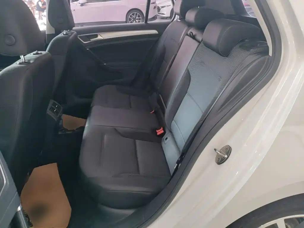 Volkswagen Golf — миниатюра 17