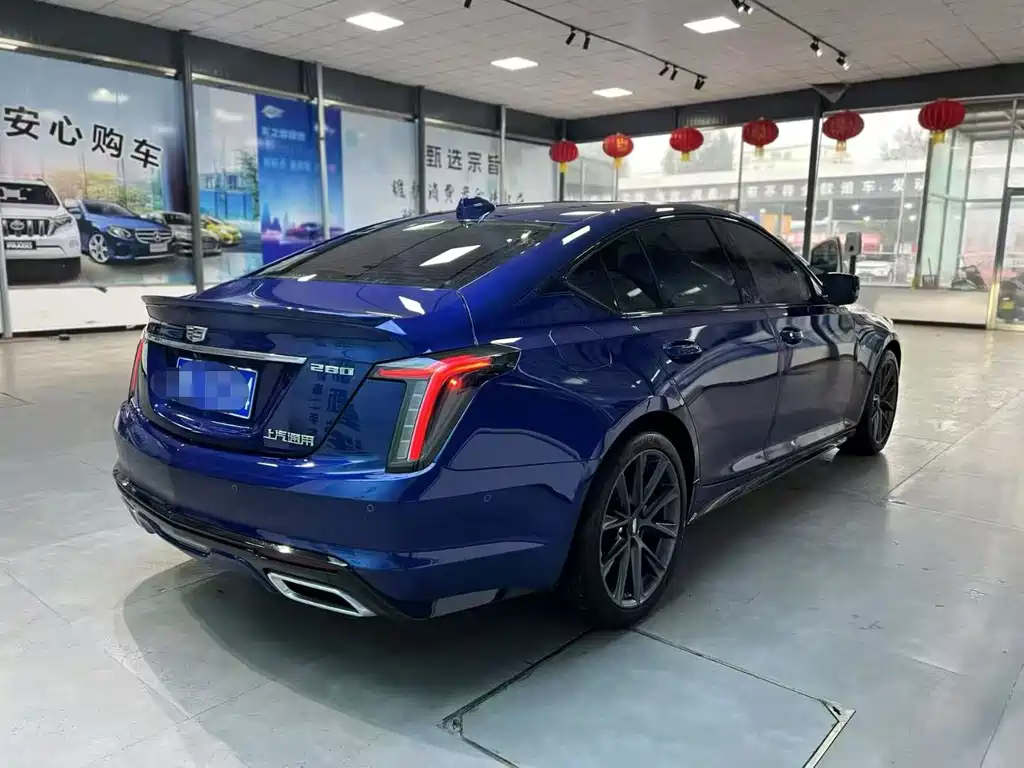 Cadillac CT5 2023 28T