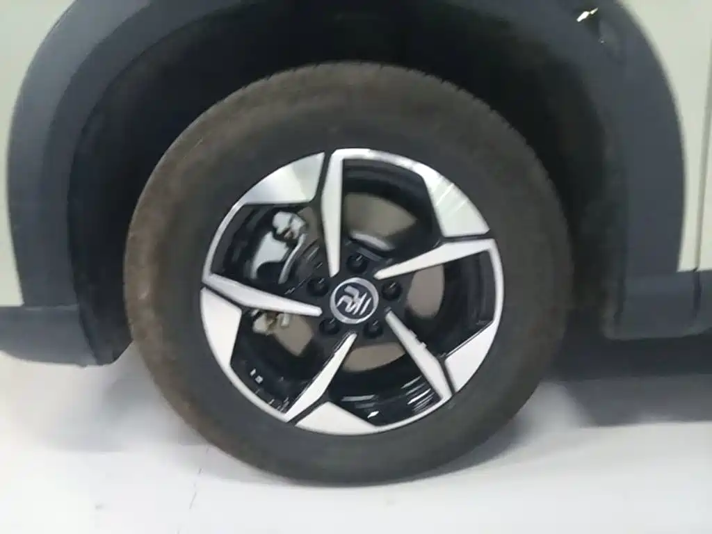 BYD Yuan UP — миниатюра 23