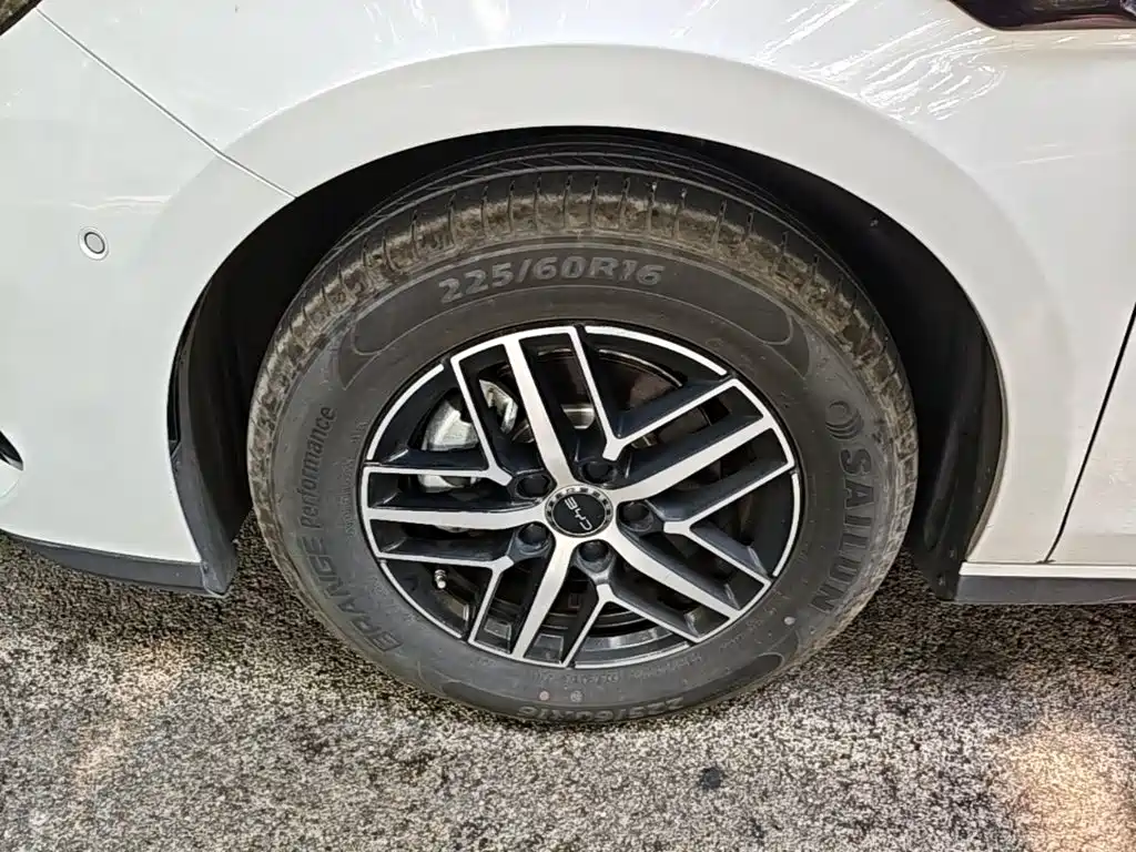 BYD Seal 05 DM-i — миниатюра 23