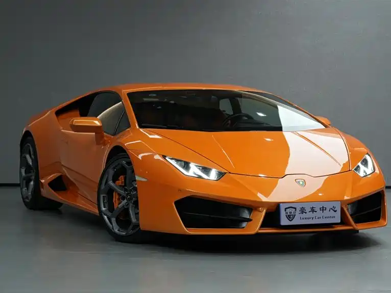 LAMBORGHINI HURACÁN