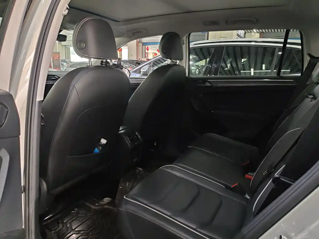 Volkswagen Tiguan L — миниатюра 9