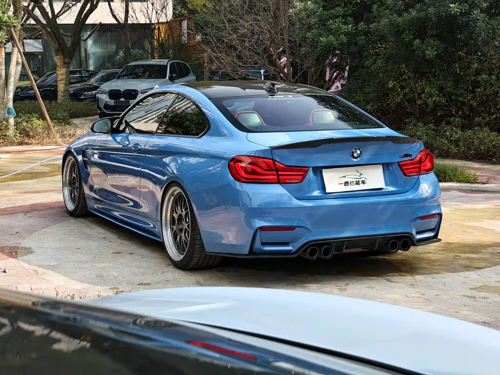 BMW M4