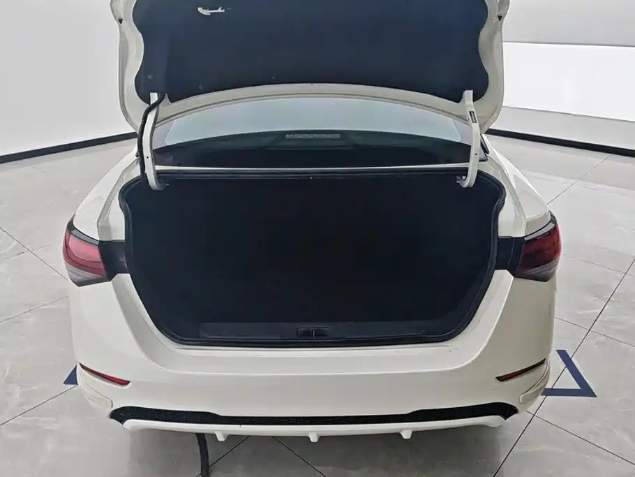 Nissan Sylphy 2022 1.6L XL CVT Enjoy