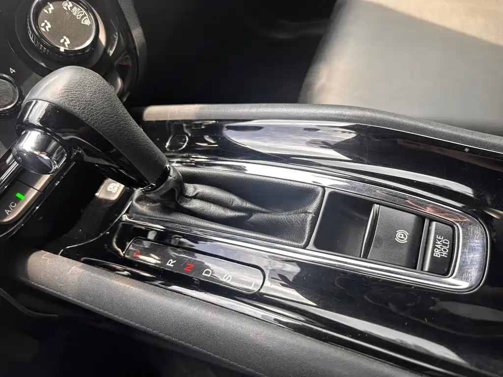 Honda Vezel — миниатюра 15
