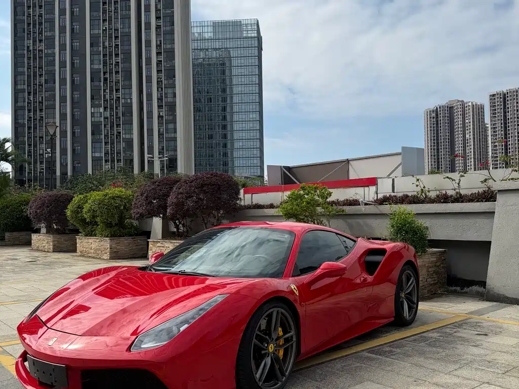 Ferrari 488 2016