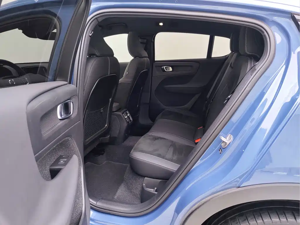 Volvo C40 — миниатюра 7