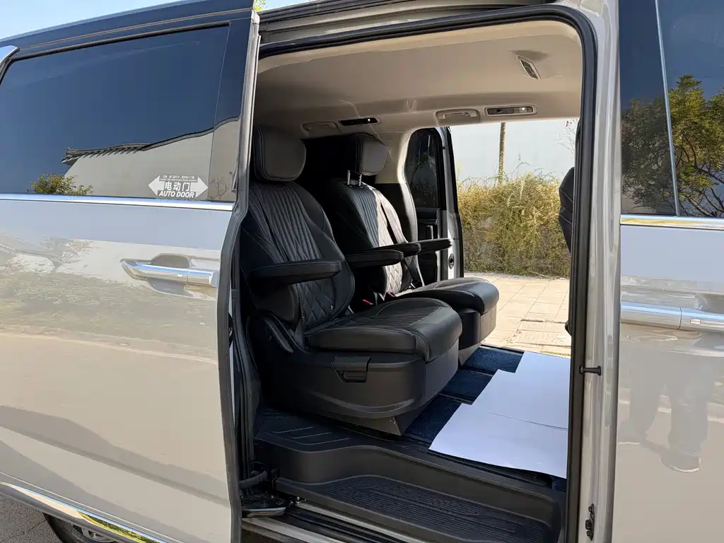 MAXUS G90 — миниатюра 10