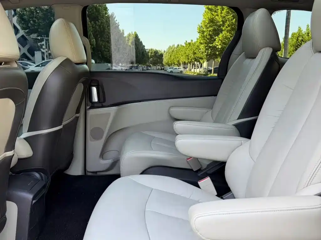 Buick GL8 2013 2.4L LT Luxury Executive