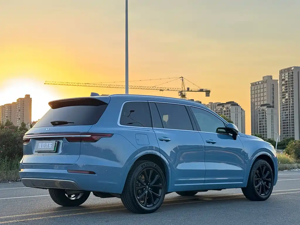 Li Auto Li ONE — миниатюра 10