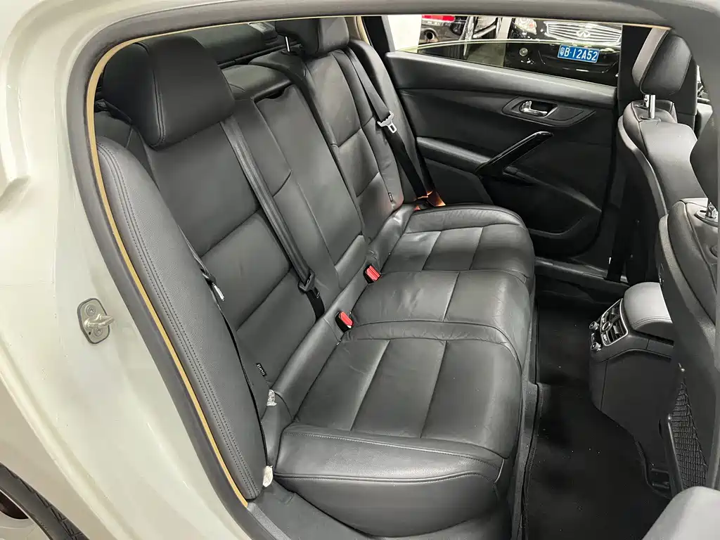 Peugeot 508 — миниатюра 12