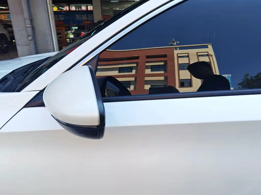Honda Accord — миниатюра 17