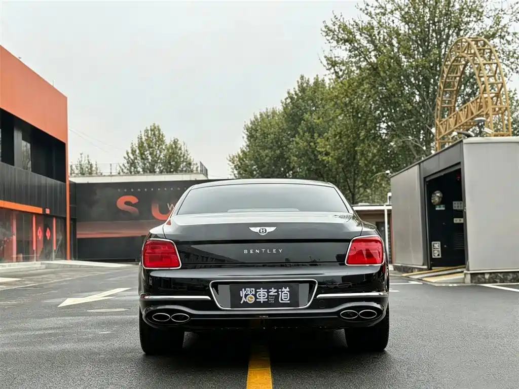 Bentley Flying Spur 2022 4.0T V8 Standard