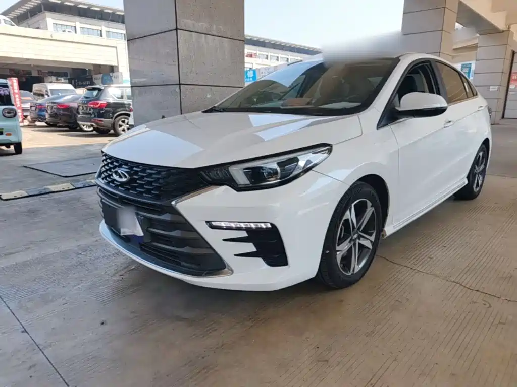 Chery Arrizo 5 PLUS — миниатюра 2