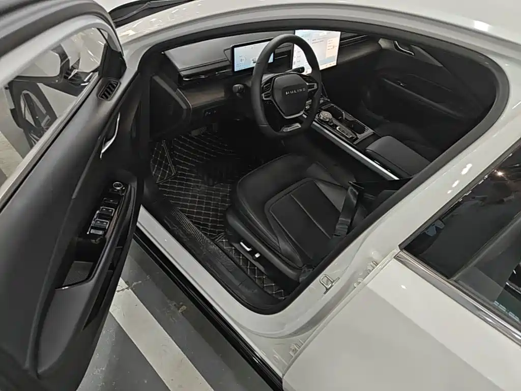 Wuling Xingguang — миниатюра 16