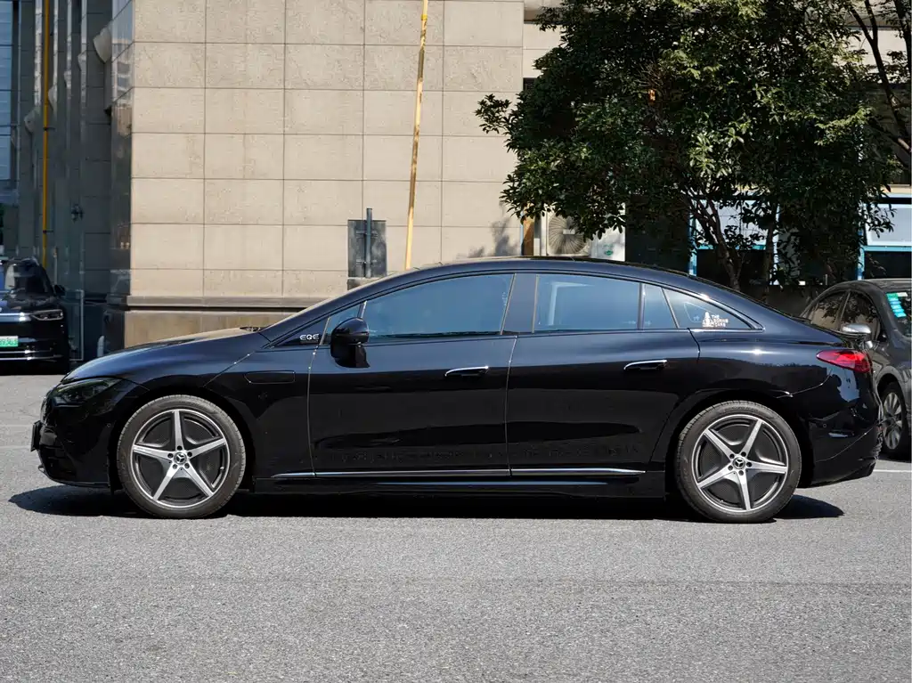 Mercedes-Benz EQE — миниатюра 3