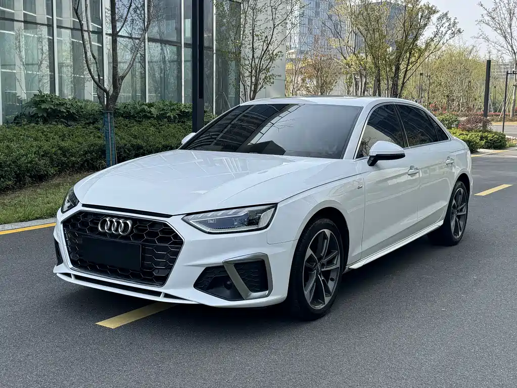 Audi A4L 2020
