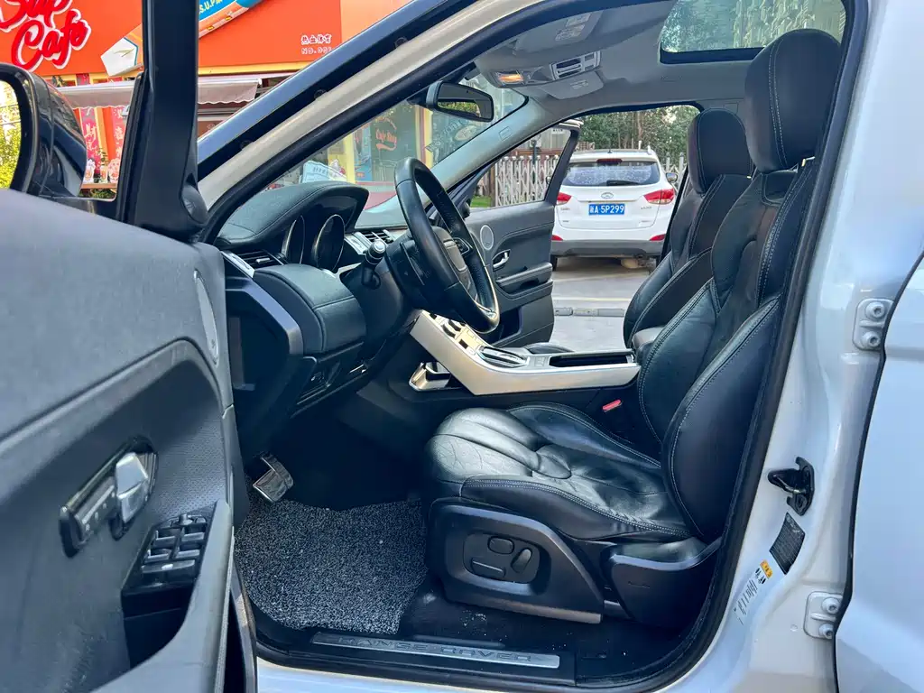 Land Rover Evoque (Import) — миниатюра 21